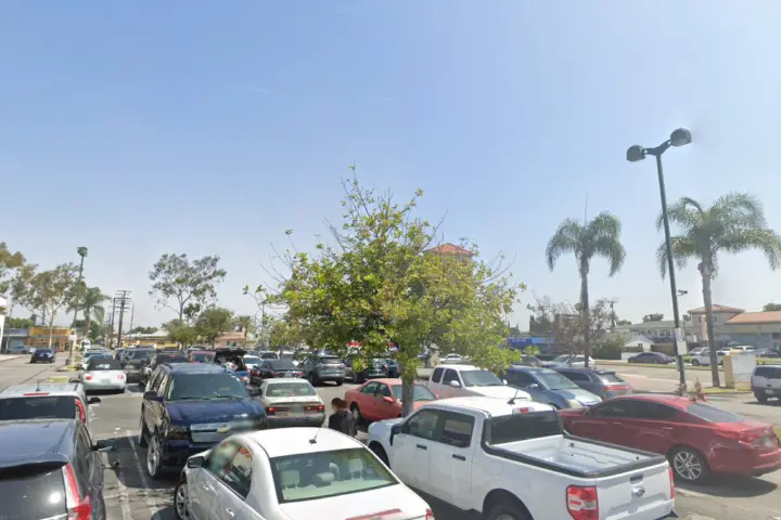 Metro by T-Mobile 10721 Atlantic Ave