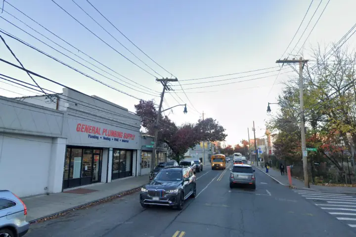 Metro by T-Mobile 1159 Castleton Ave