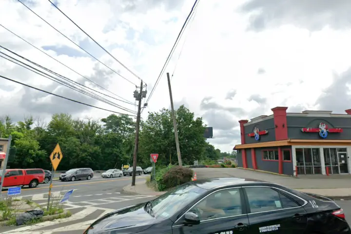 Metro by T-Mobile 12 S Central Ave
