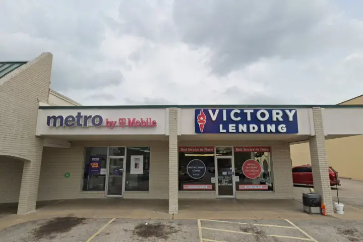 Metro by T-Mobile 1209 E Marshall Ave