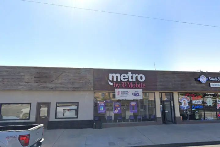 Metro by T-Mobile 144 Main St