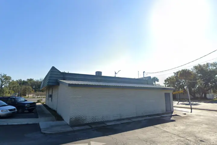 Metro by T-Mobile 14739 7Th St