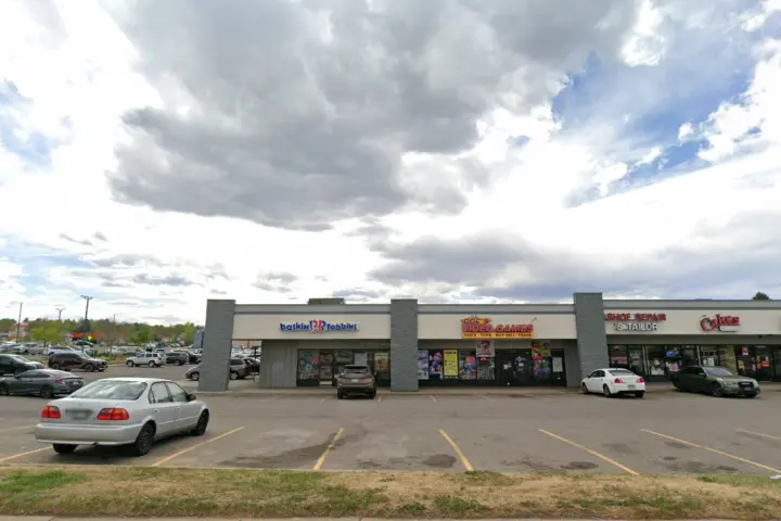 Metro by T-Mobile 16831 E Iliff Ave