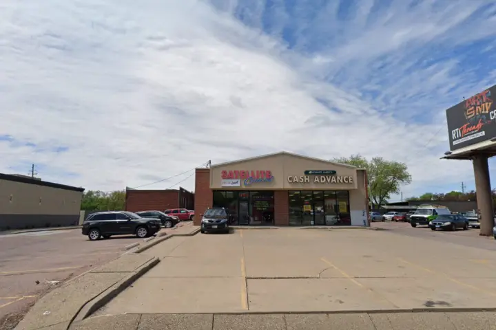 Metro by T-Mobile 1711 Hamilton Boulevard