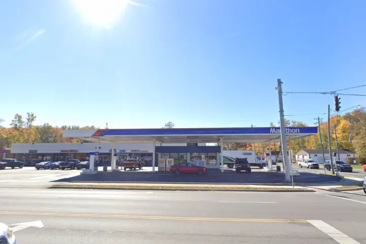 Metro by T-Mobile 1723 E Ohio Pike