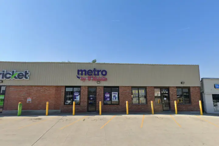 Metro by T-Mobile 18B E Business Loop 70