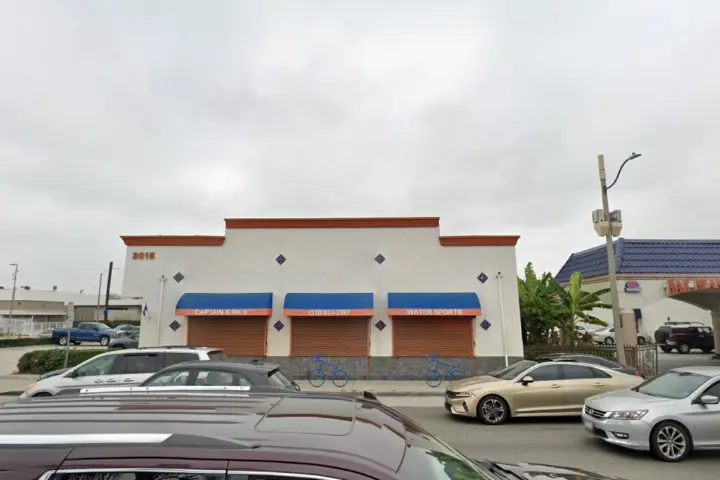 Metro by T-Mobile 2015 E Anaheim St