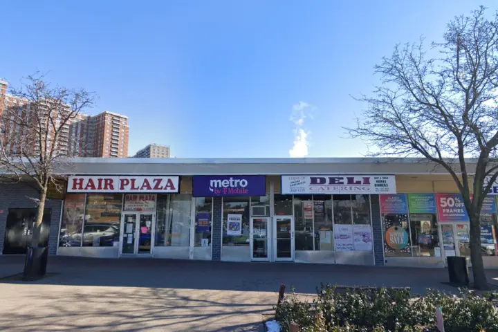 Metro by T-Mobile 2071 Bartow Ave