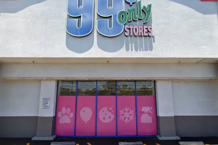 Metro by T-Mobile 2180 Harbor Blvd