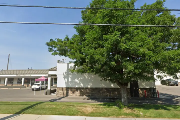 Metro by T-Mobile 262 S 700 E St