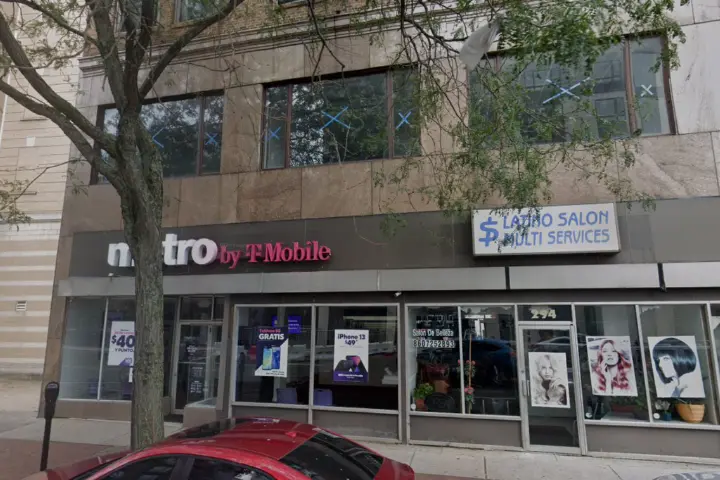Metro by T-Mobile 292 Main St
