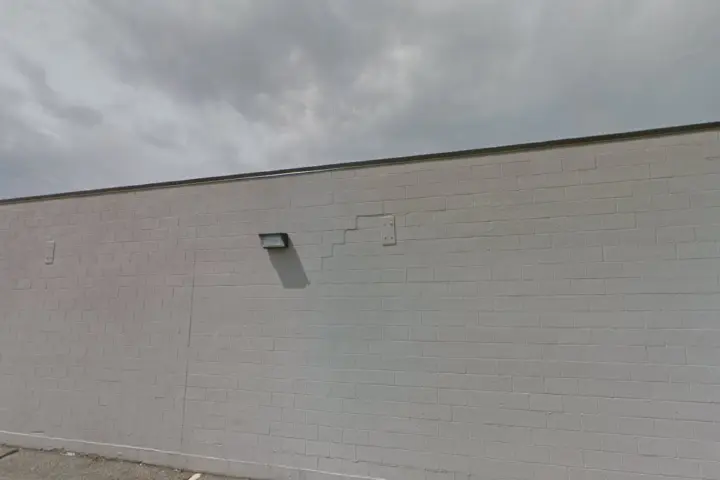 Metro by T-Mobile 2985 W Evans Ave