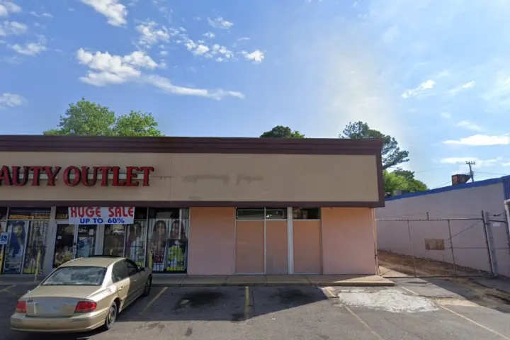 Metro by T-Mobile 2990 Lamar Ave