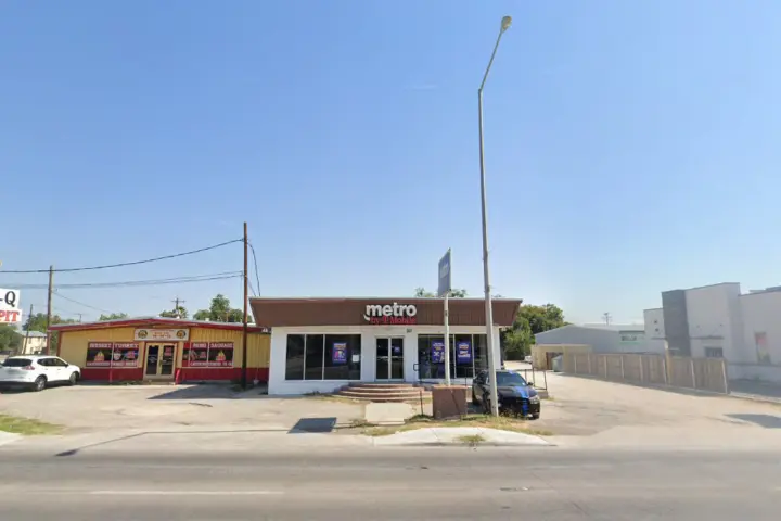 Metro by T-Mobile 307 Veterans Blvd