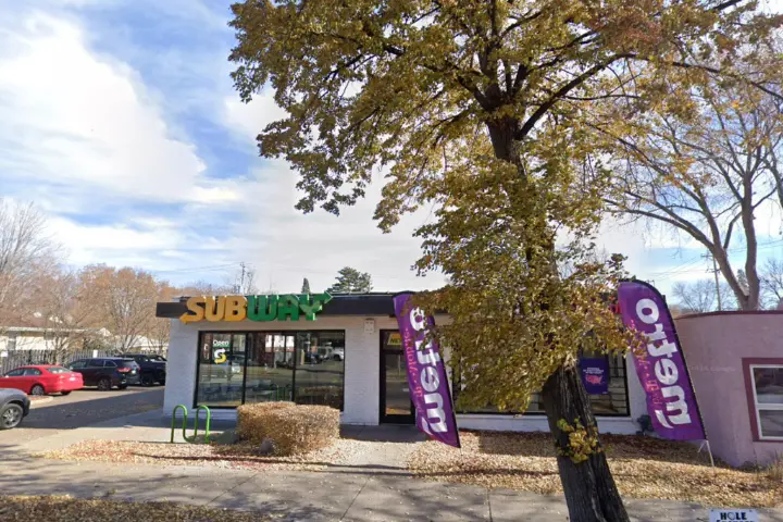 Metro by T-Mobile 3541 Cedar Ave S