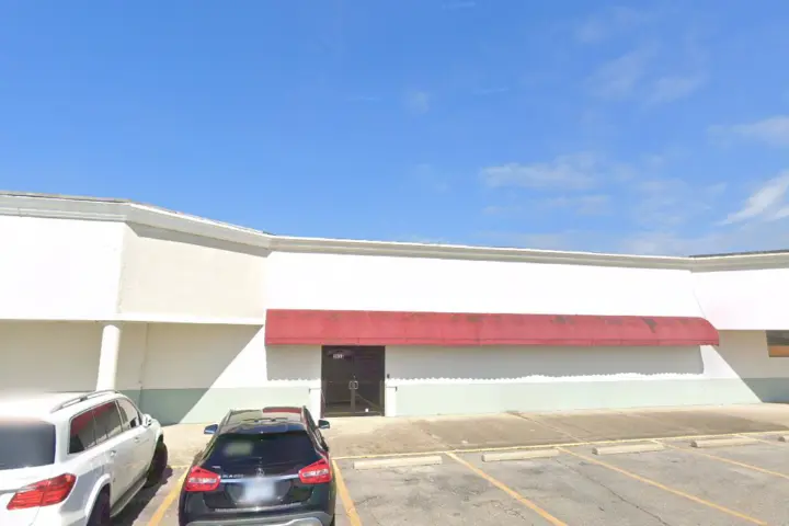 Metro by T-Mobile 3600 MacArthur Blvd