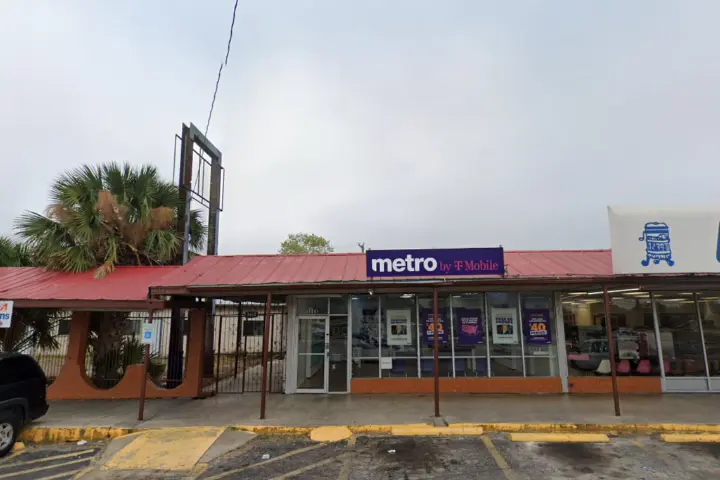 Metro by T-Mobile 3668 Culebra Rd