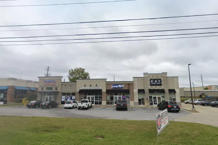 Metro by T-Mobile 404 E Meighan Blvd