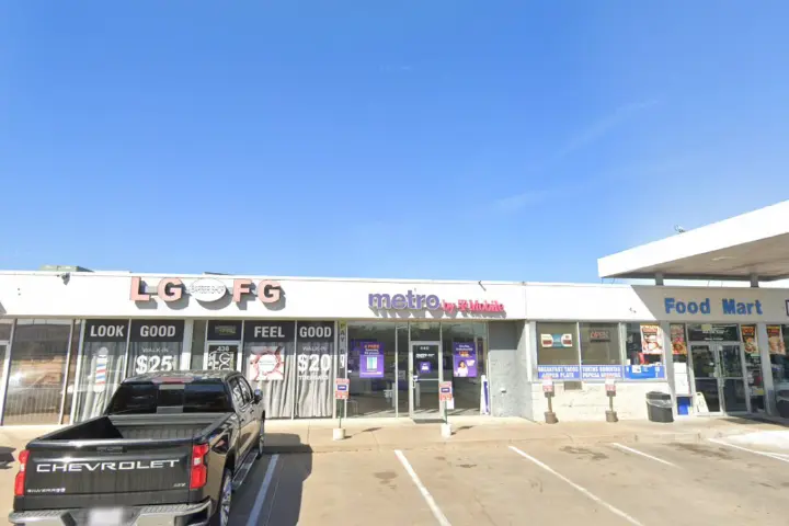 Metro by T-Mobile 440 Murphy Rd