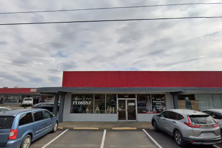 Metro by T-Mobile 466 N Bierdeman Rd