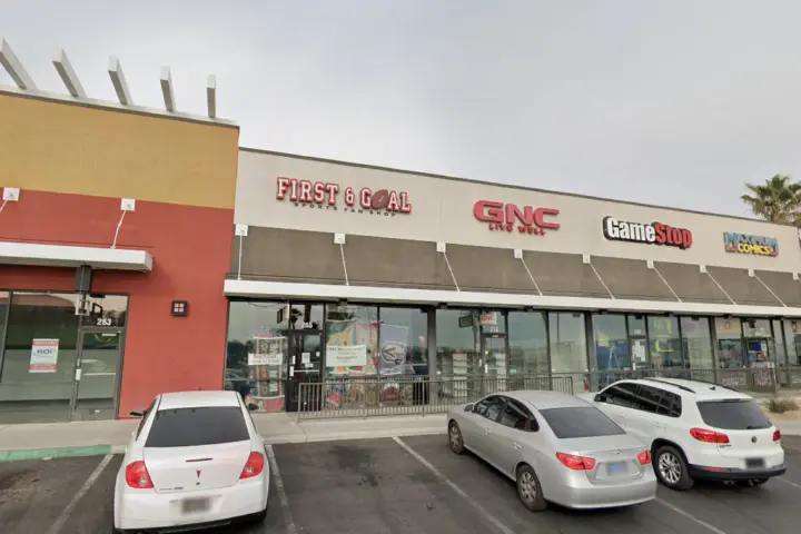 Metro by T-Mobile 5130 S Fort Apache Rd