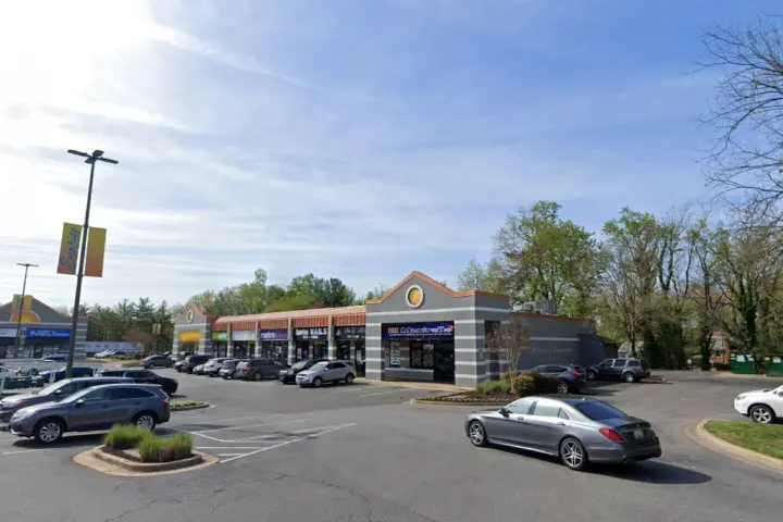 Metro by T-Mobile 5486 Saint Barnabas Rd