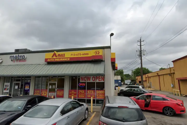 Metro by T-Mobile 5807 Lyons Ave