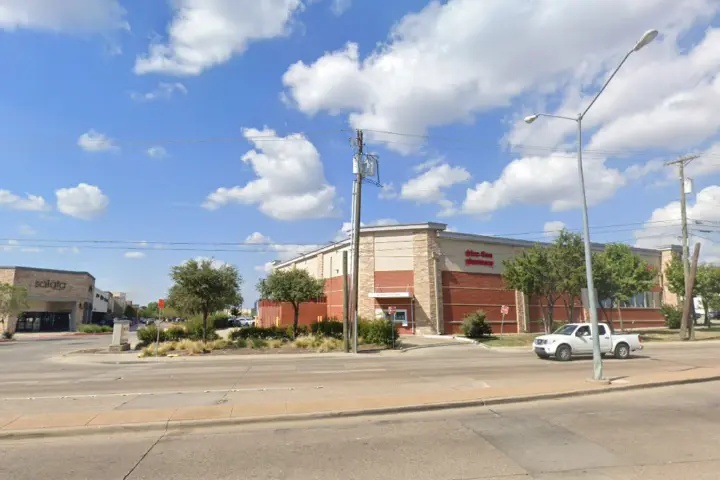 Metro by T-Mobile 5836 Abrams Rd