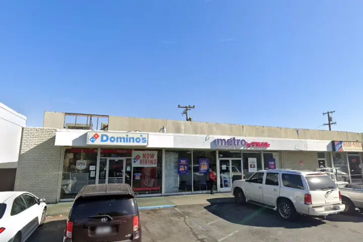 Metro by T-Mobile 617 Caliente Dr