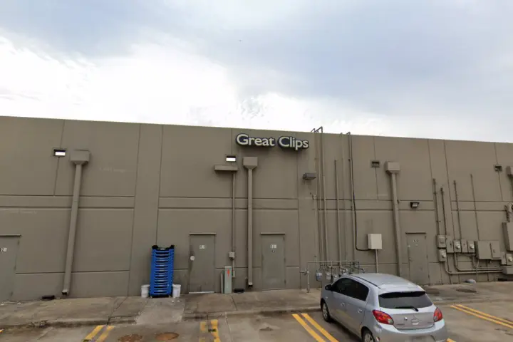 Metro by T-Mobile 701 E Cartwright Rd
