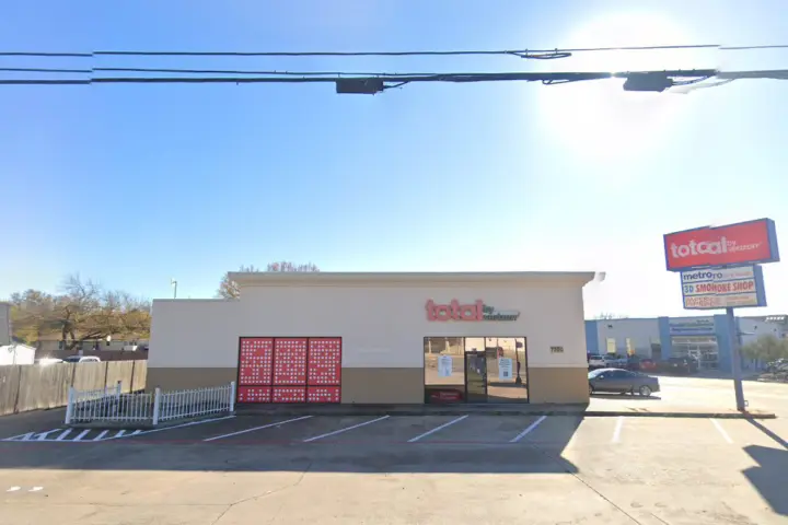 Metro by T-Mobile 7200 Glenview Dr