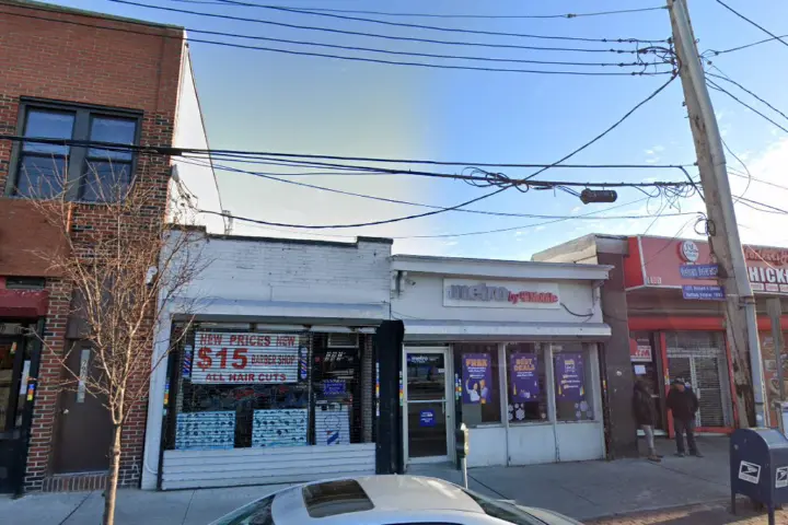 Metro by T-Mobile 799 Yonkers Ave