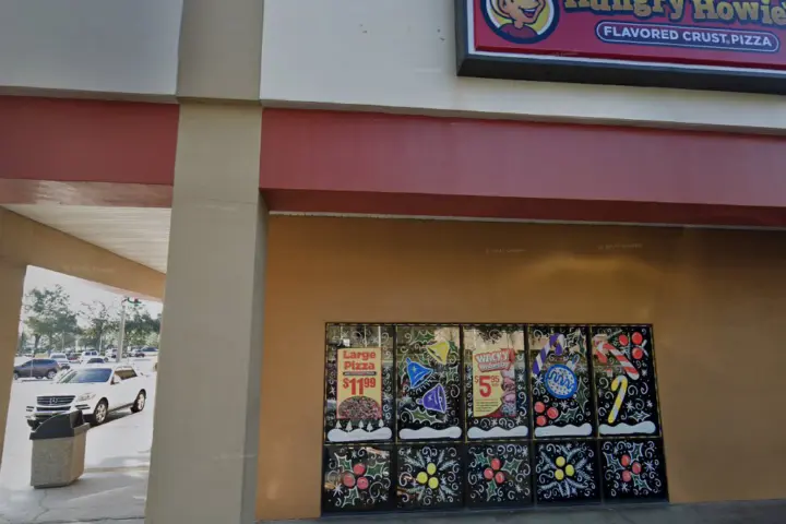Metro by T-Mobile 9519 E Fowler Ave