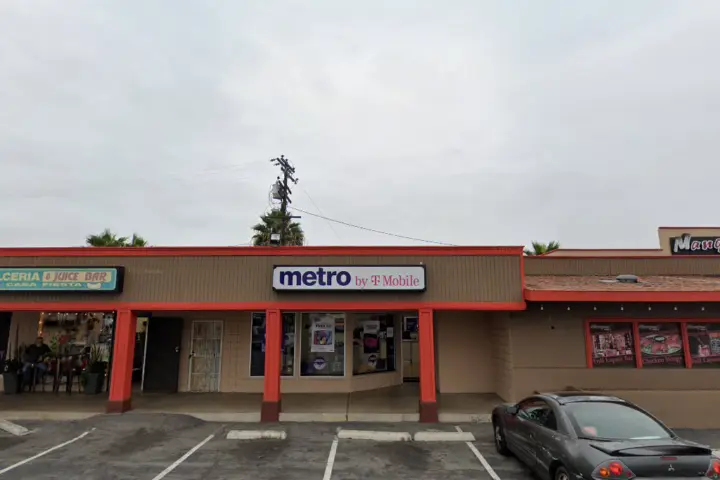 Metro by T-Mobile 952 Cardiff St