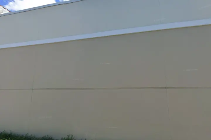 Spectrum - 1050 W Main St