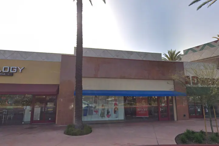 Spectrum - 12859 Towne Center Dr