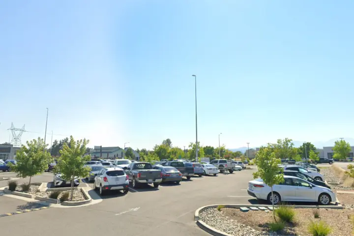 Spectrum - 1401 Hilltop Dr