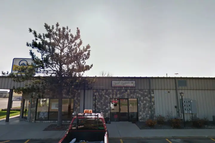 Spectrum - 14303 Edgewood Dr