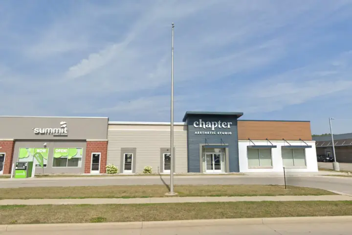 Spectrum - 2350 S Oneida St