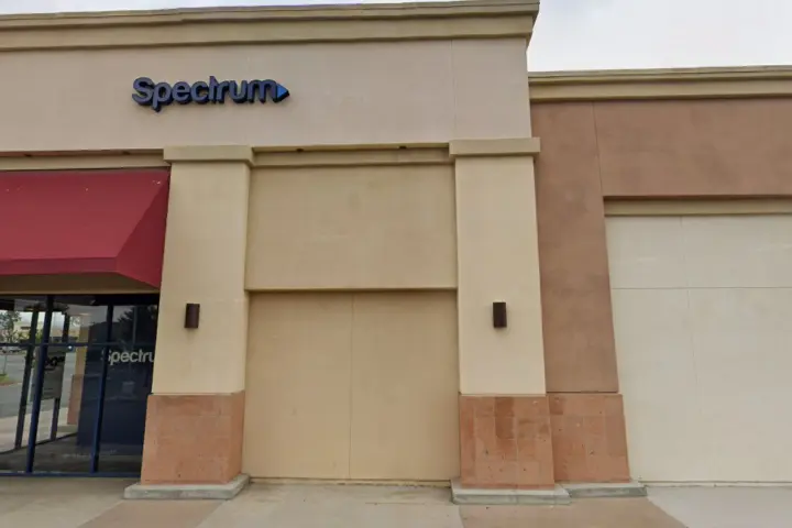 Spectrum - 2887 W Florida Ave