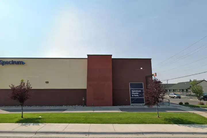 Spectrum - 3201 Harrison Ave