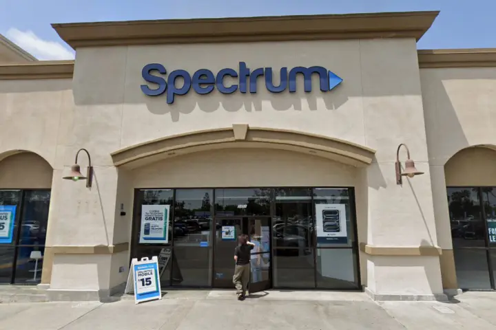 Spectrum - 3451 West Century Blvd