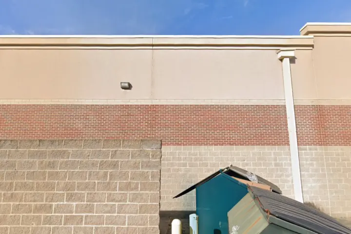 Spectrum - 4600 Shelbyville Rd