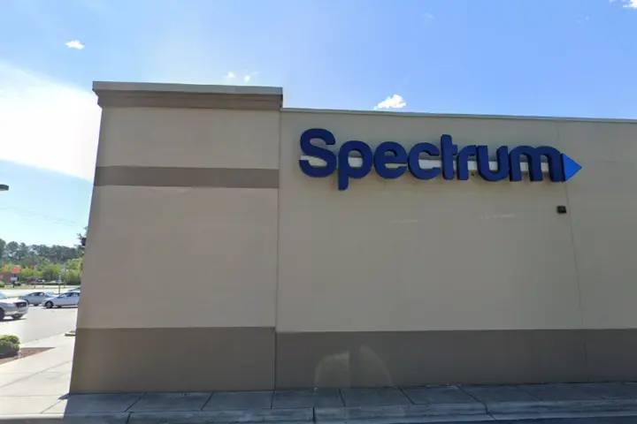 Spectrum - 5084 Fayetteville Rd