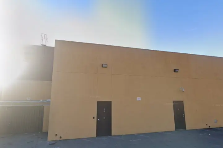 Spectrum - 5244 University Pkwy