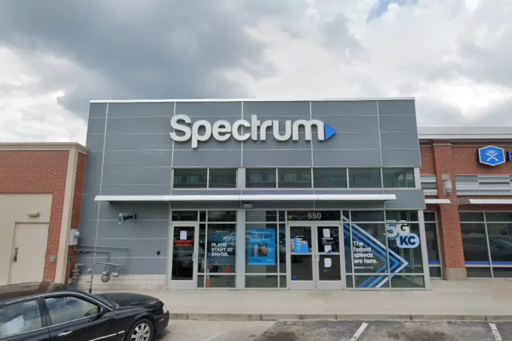 Spectrum - 550 Westport Rd