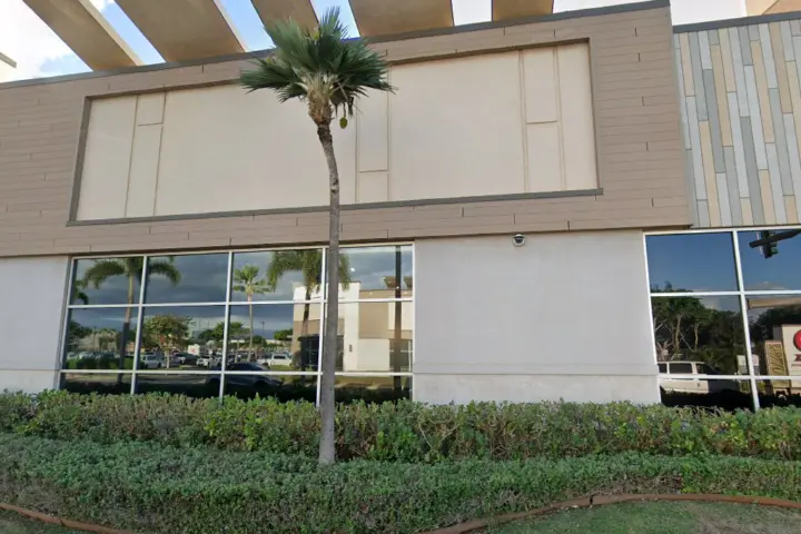 Spectrum - 58 Ho'okele St