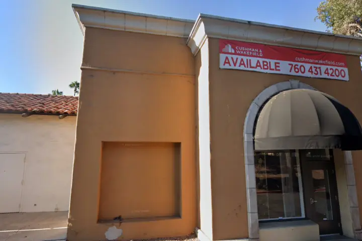 Spectrum - 7030 Avenida Encinas