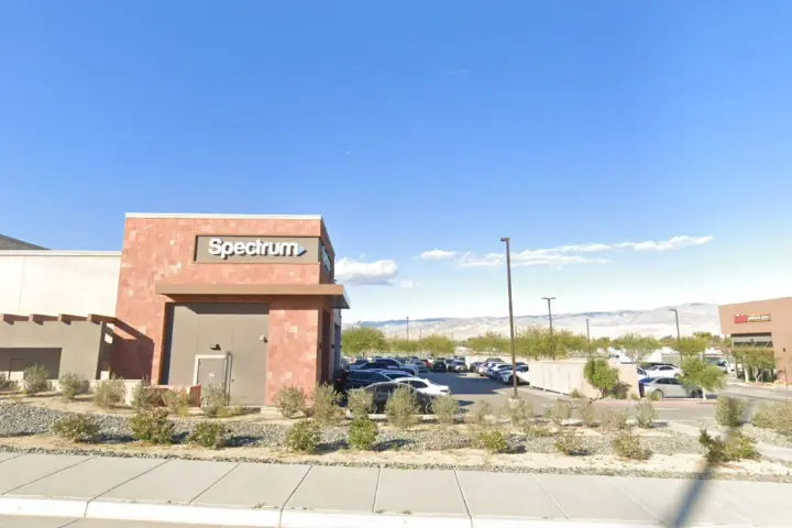 Spectrum - 73170 Dinah Shore Dr