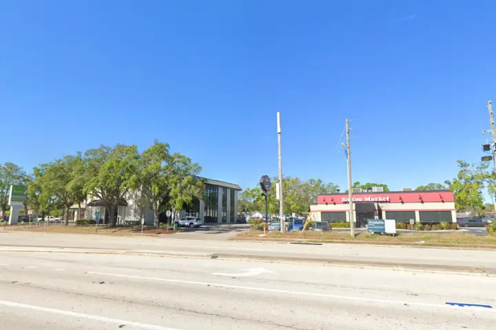 Spectrum - 7871 113th North